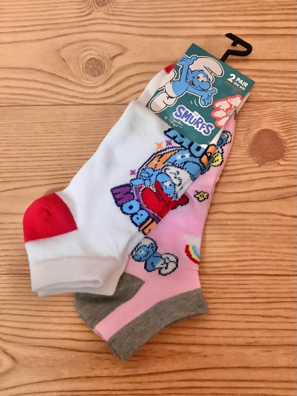 NWT 2 Pairs Smurf Socks.   Size  7-12